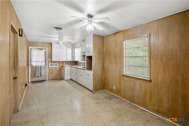 2214 S 43rd Street, Temple, TX 76504
