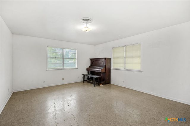2214 S 43rd Street, Temple, TX 76504