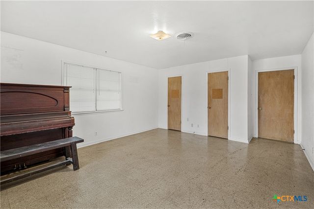 2214 S 43rd Street, Temple, TX 76504