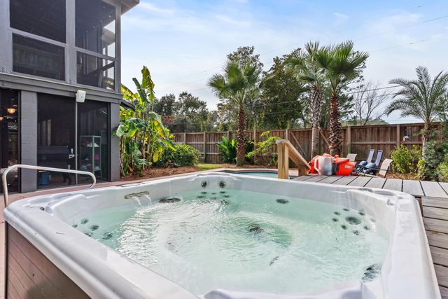 11 Woodland Drive, Santa Rosa Beach, FL 32459