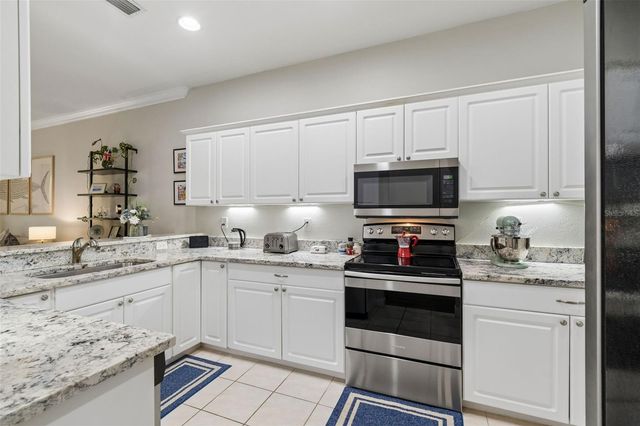 6814 S FAUL STREET, Tampa, FL 33616