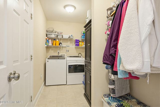 105 Sages Ridge Drive, Holly Ridge, NC 28445