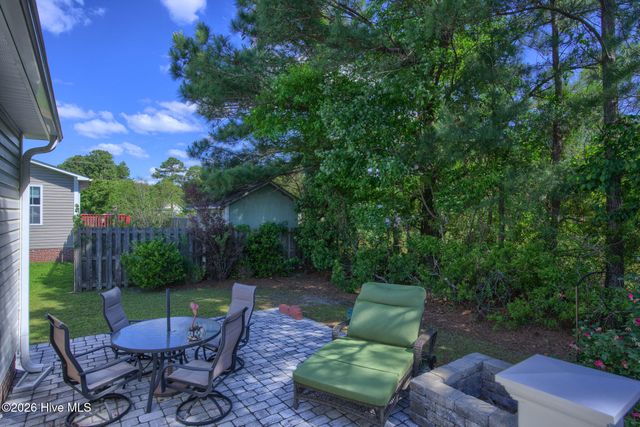 105 Sages Ridge Drive, Holly Ridge, NC 28445