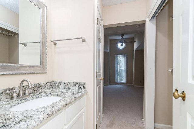 1021 Brighthurst Drive 307, Raleigh, NC 27605