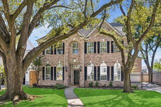 4601 Mimosa Drive, Bellaire, TX 77401