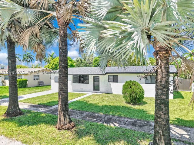 51 NW 161st St, Miami, FL 33169