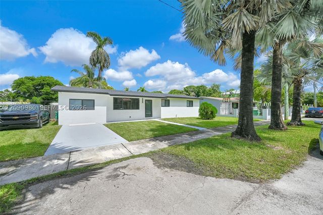 51 NW 161st St, Miami, FL 33169