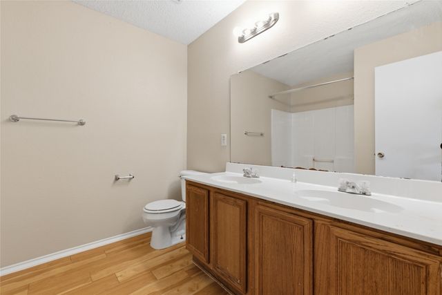 652 Lowe Drive, Cedar Hill, TX 75104