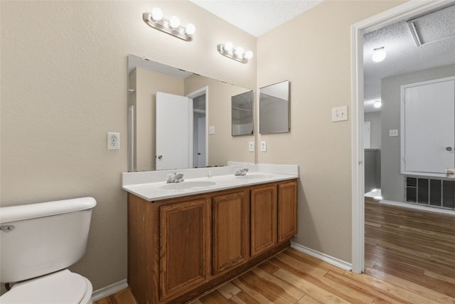 652 Lowe Drive, Cedar Hill, TX 75104