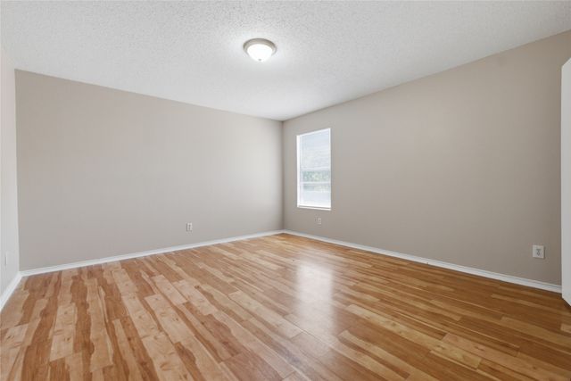 652 Lowe Drive, Cedar Hill, TX 75104