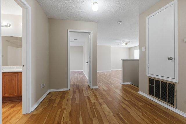 652 Lowe Drive, Cedar Hill, TX 75104