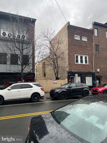 2038 FRANKFORD AVE, Philadelphia, PA 19125