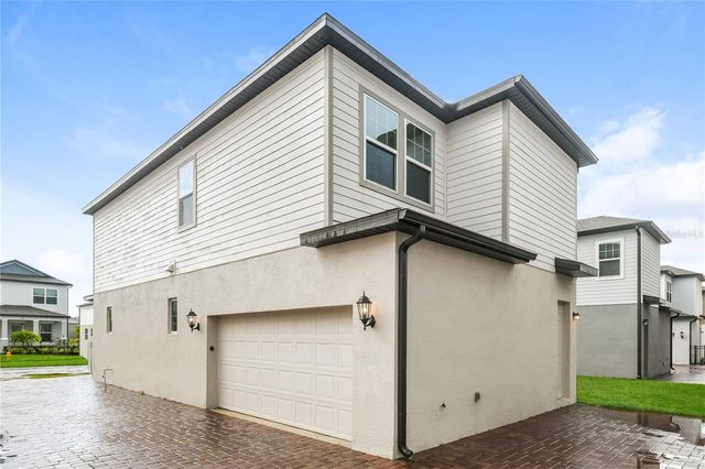 517 VENETIAN PALMS BOULEVARD, New Smyrna Beach, FL 32168