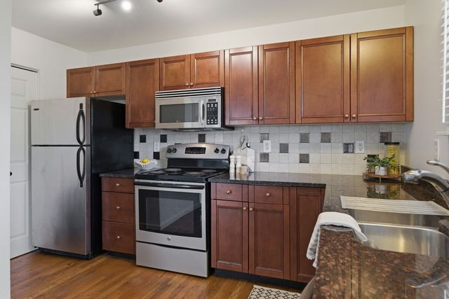 940 Gale Ln Apt 132, Nashville, TN 37204