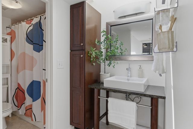 940 Gale Ln Apt 132, Nashville, TN 37204