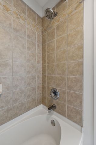 940 Gale Ln Apt 132, Nashville, TN 37204