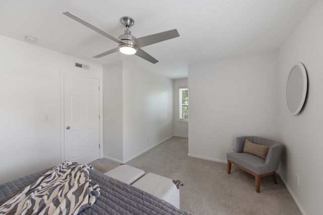 940 Gale Ln Apt 132, Nashville, TN 37204