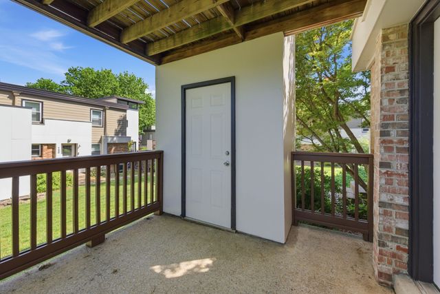 940 Gale Ln Apt 132, Nashville, TN 37204