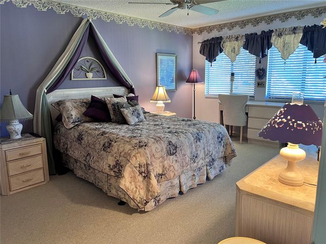 5221 LAKE VILLAGE DRIVE 24, Sarasota, FL 34235