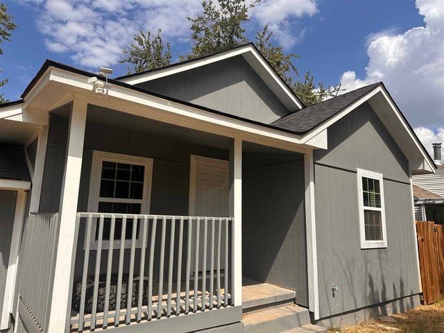 305 SW J Ave, Lawton, OK 73501