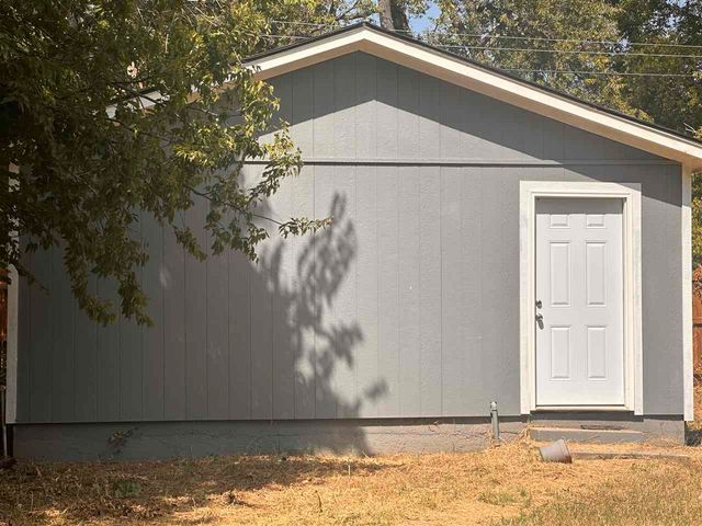 305 SW J Ave, Lawton, OK 73501