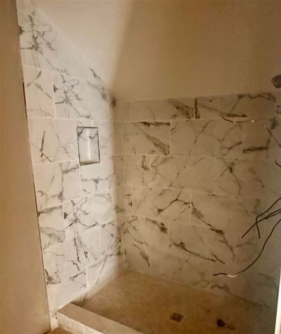 305 SW J Ave, Lawton, OK 73501