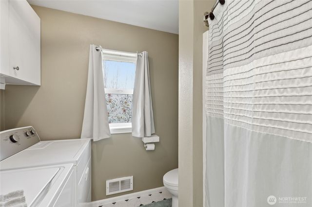 331 Bachelor Rd, Sequim, WA 98382