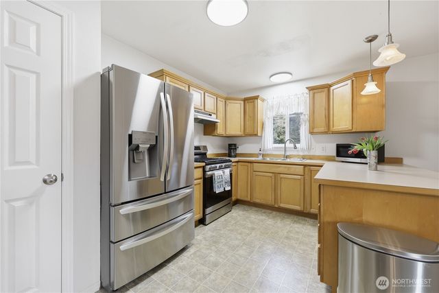 331 Bachelor Rd, Sequim, WA 98382