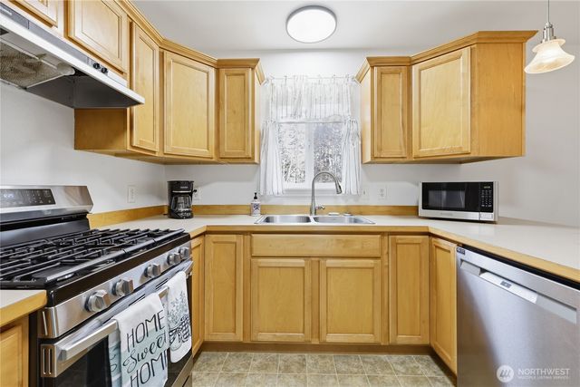 331 Bachelor Rd, Sequim, WA 98382