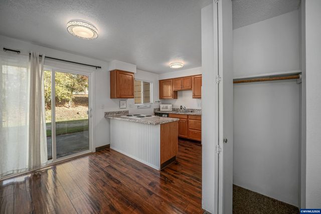 1339 Madras St SE, Salem, OR 97306