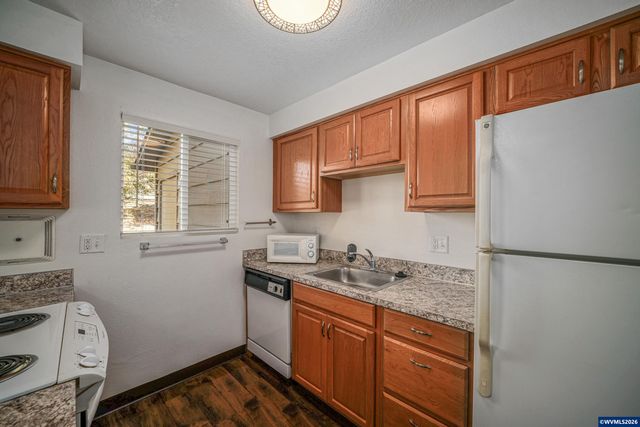 1339 Madras St SE, Salem, OR 97306
