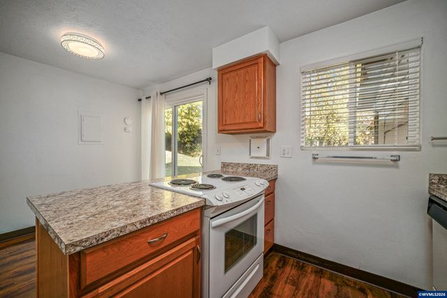 1339 Madras St SE, Salem, OR 97306