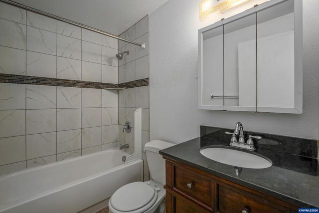 1339 Madras St SE, Salem, OR 97306