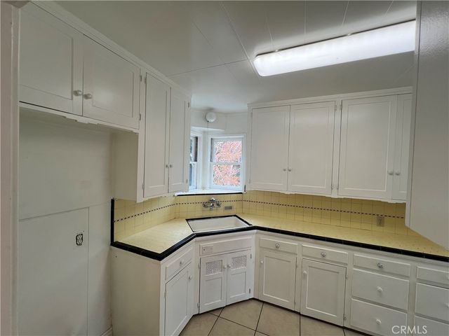 3869 Ridge, Riverside, CA 92501