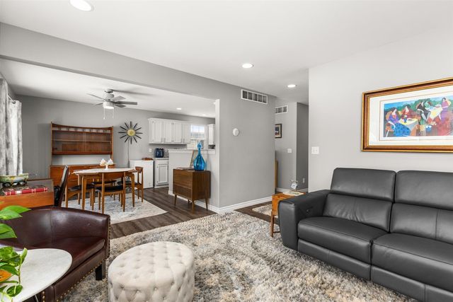 1967 Alinda Avenue, Ottawa, IL 61350