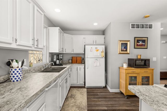 1967 Alinda Avenue, Ottawa, IL 61350