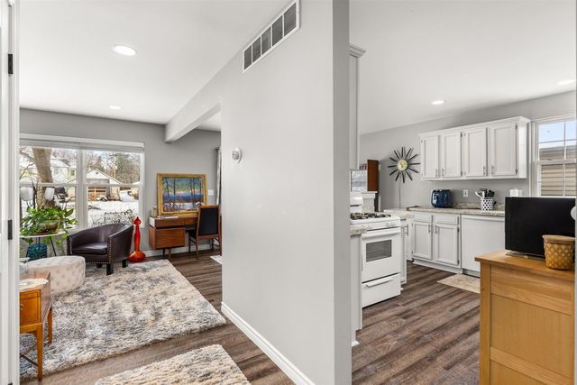 1967 Alinda Avenue, Ottawa, IL 61350