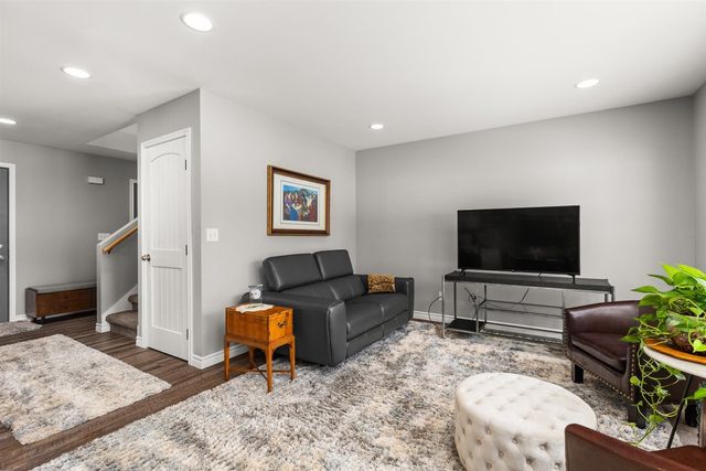 1967 Alinda Avenue, Ottawa, IL 61350