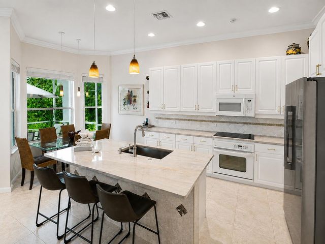 5168 Clover Creek Drive, Boynton Beach, FL 33437