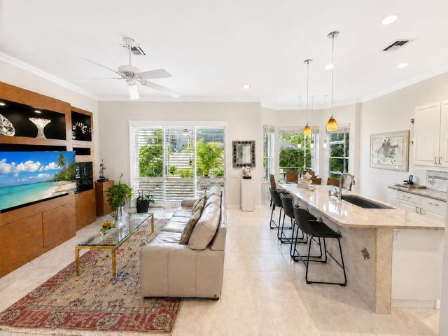 5168 Clover Creek Drive, Boynton Beach, FL 33437