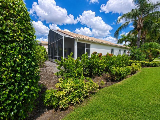 5168 Clover Creek Drive, Boynton Beach, FL 33437