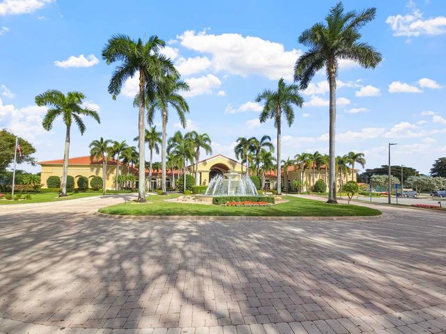 5168 Clover Creek Drive, Boynton Beach, FL 33437