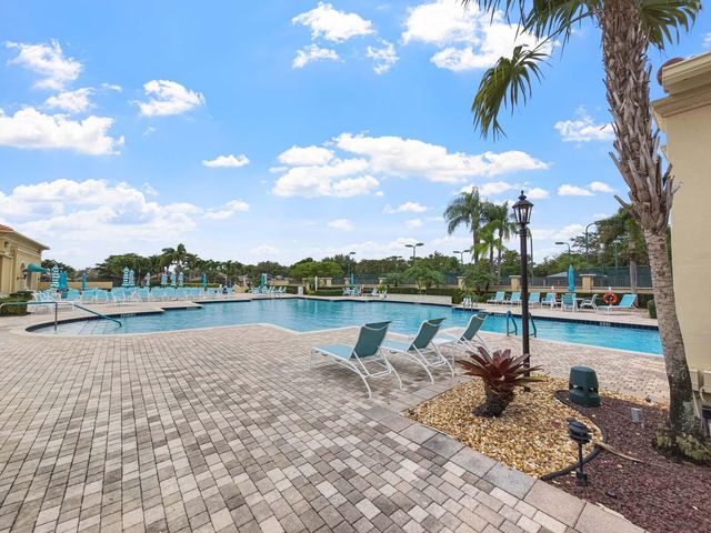 5168 Clover Creek Drive, Boynton Beach, FL 33437