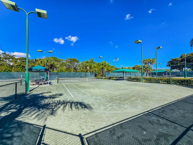 5168 Clover Creek Drive, Boynton Beach, FL 33437
