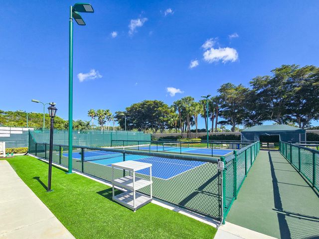 5168 Clover Creek Drive, Boynton Beach, FL 33437