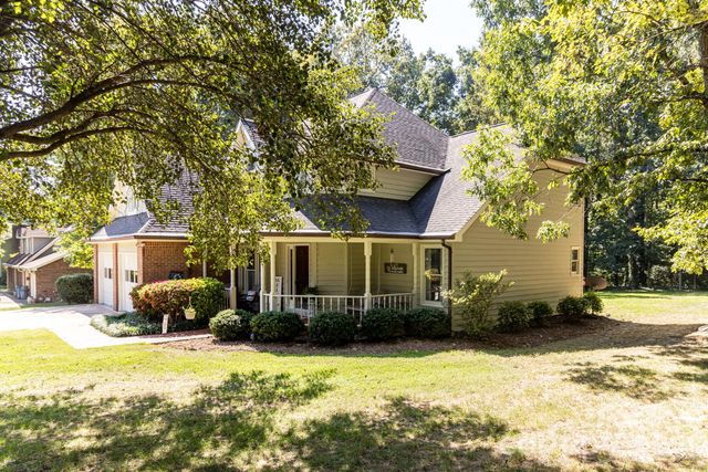 1740 29th Avenue Place NE, Hickory, NC 28601