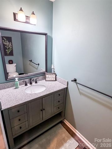 1740 29th Avenue Place NE, Hickory, NC 28601