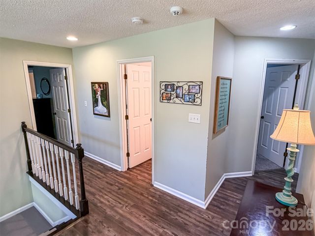 1740 29th Avenue Place NE, Hickory, NC 28601