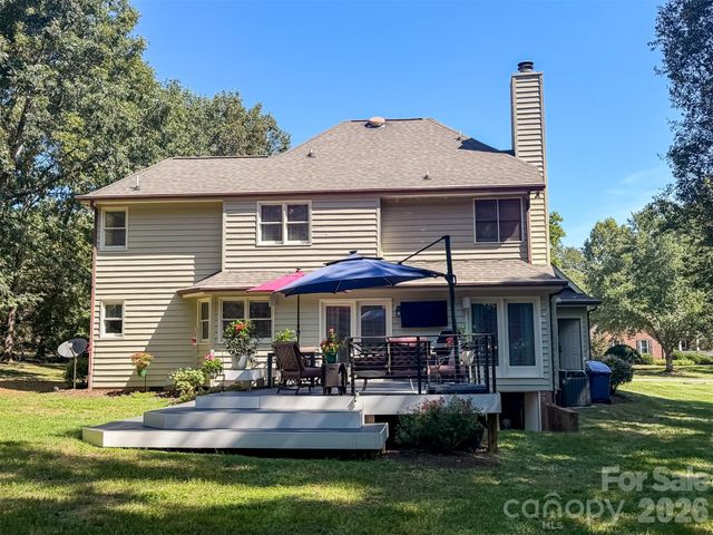 1740 29th Avenue Place NE, Hickory, NC 28601