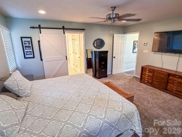 1740 29th Avenue Place NE, Hickory, NC 28601